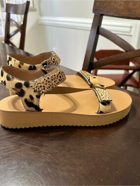 Madewell “The Maggie” Leopard Spot Sandals size 9